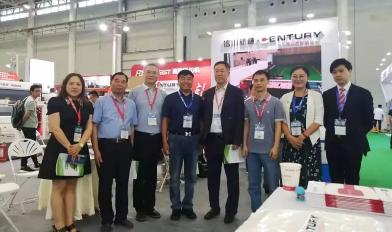 信川上料模切機(jī)組亮相武漢國(guó)際博覽中心-B6館A07-2，您來(lái)看過(guò)了嗎?