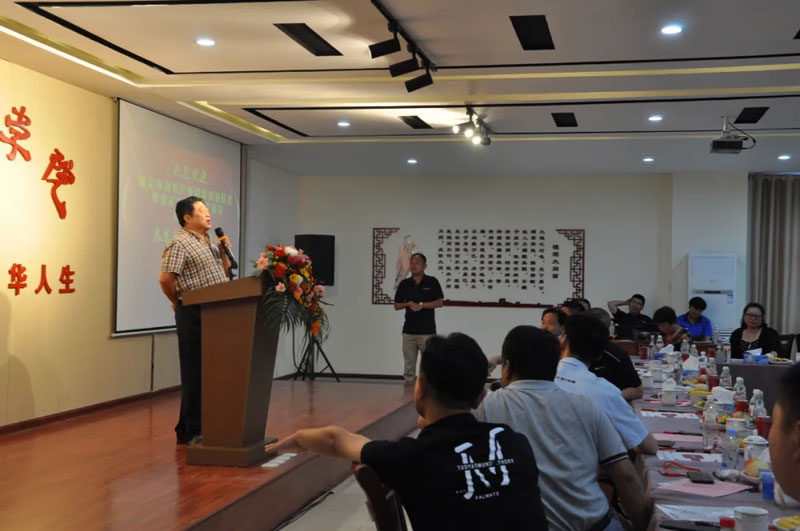 感恩有您，一路同行--熱烈歡迎保定包裝協(xié)會蒞臨信川參觀指導！