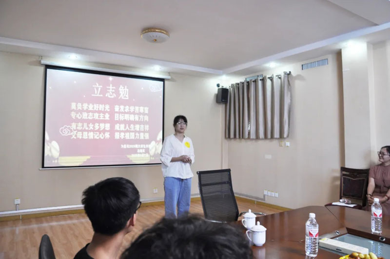 熱烈祝賀信川機(jī)械職工子弟金榜題名！