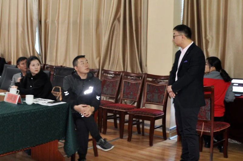 熱烈歡迎華商書院物流包裝聯(lián)盟蒞臨山東天利源參觀交流！